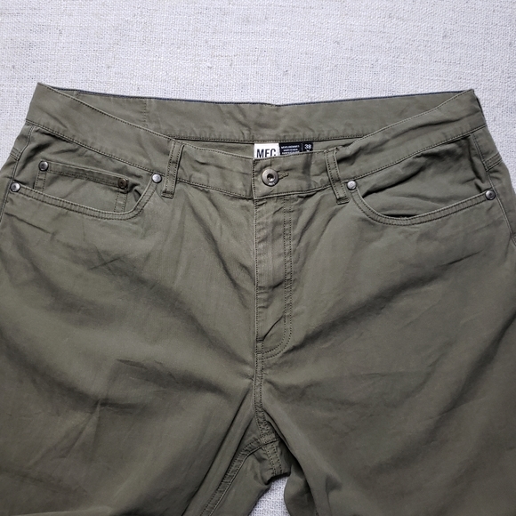 SOLD - MEC Mens Olive Green Organic Cotton Pants - Picture 2 of 5